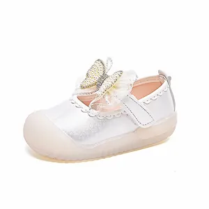 Chaussures Mary Jane blanc perle pour fillettes avec nœud et embout protecteur en caoutchouc