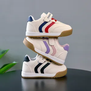 Baskets pour bébés en cuir imperméable avec semelles en caoutchouc antidérapantes