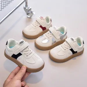 Baskets German Trainer pour Enfants en Simili Cuir Semelle en Gomme Antidérapante Tout-Petits Garçons Filles Chaussures de Marche Velcro Casual