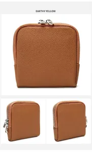 Detalle del estuche para joyas de cuero amarillo tierra con textura de grano fino