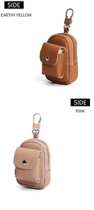 Vista laterale del mini astuccio per chiavi in pelle con bottone e gancio metallico