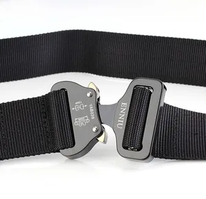 Details des militärischen Taktikgürtels mit Aluminium-Schnellverschluss und Nylon-Gurtband