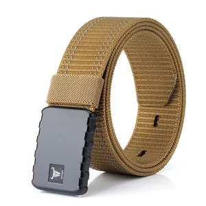 Ceinture tactique en nylon épais kaki avec boucle noire robuste et texture tressée