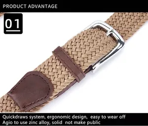 Detail eines beigen elastischen Stoffgürtels mit Zinklegierungsschnalle und braunem Leder