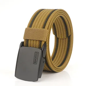 Ceinture tactique homme en nylon avec boucle noir mat et texture tissée kaki