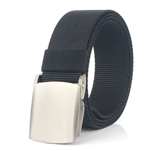 Cintura sportiva in tela di nylon nero con fibbia automatica in metallo argento spazzolato