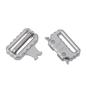Detailed view of 38mm metal cobra buckle showing laser-engraved 9KN and 18KN load ratings