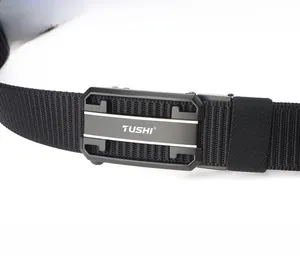 Close-up of durable nylon belt featuring a black zinc alloy quick-release automatic buckle