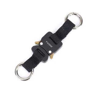 Tactische nylon sleutelhanger met zwarte snelsluiting en twee zilveren metalen veerringen