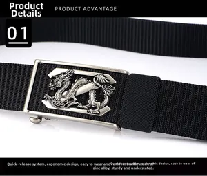 Gros plan détaillé de la ceinture en nylon noir avec boucle en alliage et relief de dragon