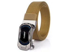 Détail de la ceinture tactique en nylon avec sangle kaki et boucle automatique en alliage