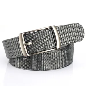 Ceinture moderne en nylon tressé gris avec boucle en métal argenté brossé et mat