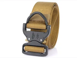 Detail of 4.3cm nylon tactical belt with matte black quick-release buckle and D-ring