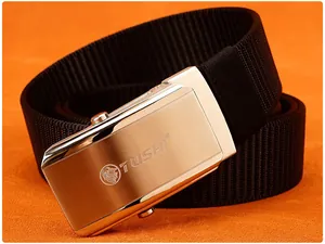 Close-up of 3.5CM stainless steel buckle with brushed metal texture and nylon webbing