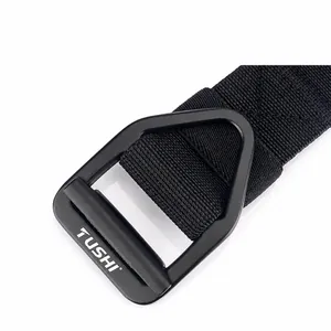 Close-up of zinc alloy buckle with TUSHI logo and durable woven nylon belt texture