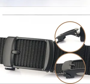 Detail of rotating automatic buckle with adjustable hole-less nylon belt strap