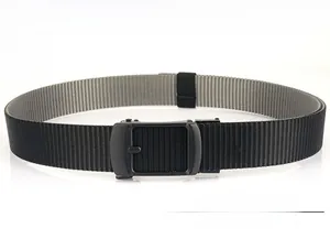 Detail of high-strength nylon belt with dual-tone weave and black matte auto-release buckle
