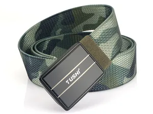 Detailansicht des Nylon-Taktikgürtels mit Camouflage und schwarzer TUSHI-Metallschnalle