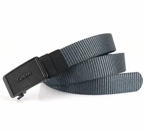 Vue détaillée d'une ceinture tactique en nylon avec boucle en alliage de zinc durable