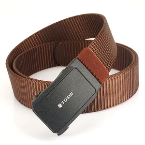 Ceinture de sport en nylon pour hommes avec boucle automatique noire mate en marron foncé