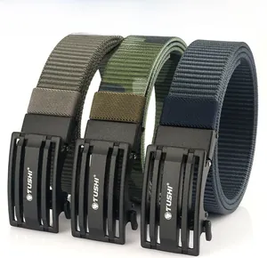 Trois ceintures pour hommes en nylon en kaki, camo et bleu marine avec boucles noires