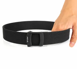 Detail van 4,3cm tactische riem met gesp van zinklegering en duurzaam nylon materiaal