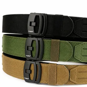 Texture détaillée des ceintures tactiques en nylon 1100D en noir, vert olive et marron
