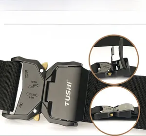 Détail de la boucle tactique en aluminium robuste avec capacité de charge 10KN