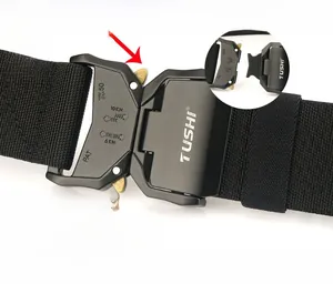 Close-up of TUSHI quick-release alloy buckle with nylon tactical belt tension parameters