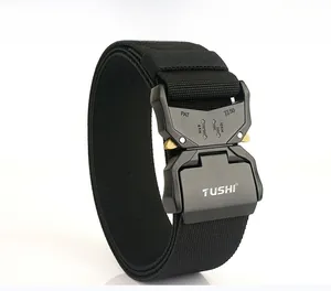 Détail de la ceinture tactique noire en nylon avec boucle métallique robuste 6KN