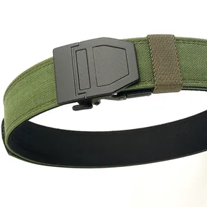Ceinture tactique en nylon robuste avec sangle vert armée et boucle mate en carbone