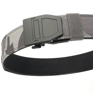 Ceinture tactique épaisse en nylon pour hommes avec motif camo gris et boucle carbone