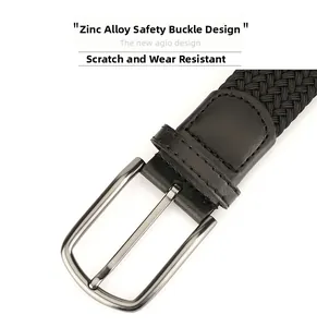 Détail de la boucle en alliage de zinc mat et de la sangle en toile tressée noire