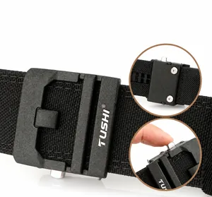 Detail of the automatic matte buckle and durable nylon web belt with TUSHI branding
