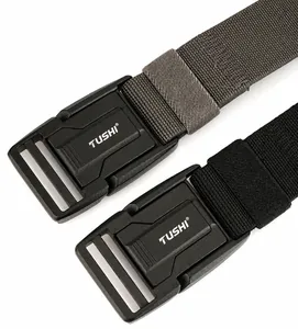 Detalle de cinturones tácticos de 3,8 cm con correa de nailon y hebilla de liberación rápida