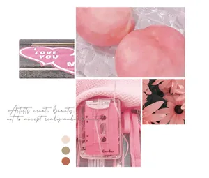 Détail du lecteur de cassettes rétro rose avec collage esthétique de fleurs et pêches