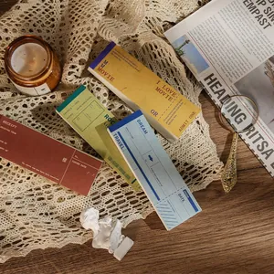 Set di foglietti adesivi vintage stile biglietto con carta retrò e oggetti di scena