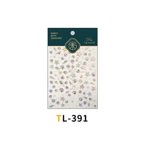 Nahaufnahme der TL-391 holografischen Nageltattoos mit Muschel und Seestern Relief