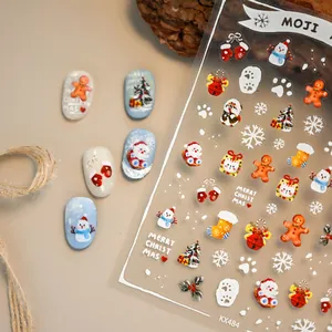 Adesivi per unghie natalizi con pupazzi di neve e Babbo Natale per una manicure festosa fai-da-te