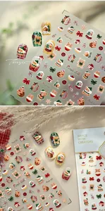 Detailansicht der 5D-geprägten Weihnachts-Nagelsticker mit Teddybären und Schneeflocken