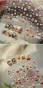 Details von 3D-Präge-Weihnachtsnagelstickern mit Teddybären und festlichen Motiven