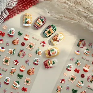 Weihnachts Bär 5D Geprägte Nagelaufkleber 3D Relief Selbstklebende Abziehbilder Weihnachtsbaum Schneekugel Schleife Kranz Deko