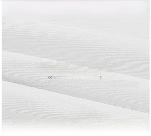 Breathable white high-stretch fish scale print leggings made of polyester and spandex