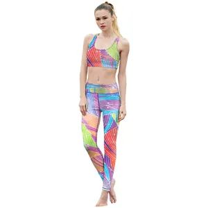 Conjunto de yoga de dos piezas para mujer con leggings y top con estampado geométrico