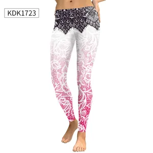 Détail de dentelle dégradée et motif mandala sur leggings extensibles imprimés