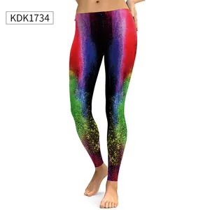 Détail du legging de sport à taille haute avec imprimé artistique abstrait coloré