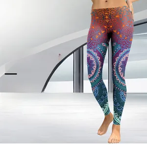 Detailansicht der High-Waist-Leggings mit buntem Mandala-Boho-Print-Muster