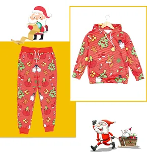 Detailansicht des roten Weihnachts-Hoodie-Sets mit 3D-Druck und Kordelzug für Kinder