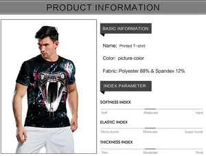 Detalle de camiseta de manga corta con estampado de serpiente en 88% poliéster y 12% elastano