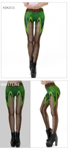Détail du legging Peter Pan de la Saint-Patrick avec taille haute et motif en maille